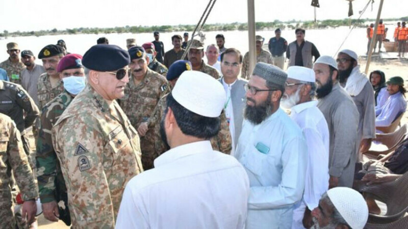 COAS visits flood affected areas of Rojhan, district Rajanpur