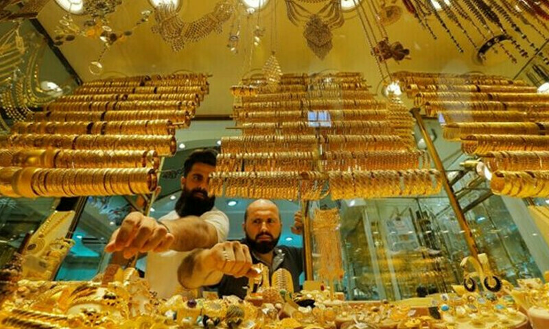 Gold extends gains as rupee resumes downward slide against dollar