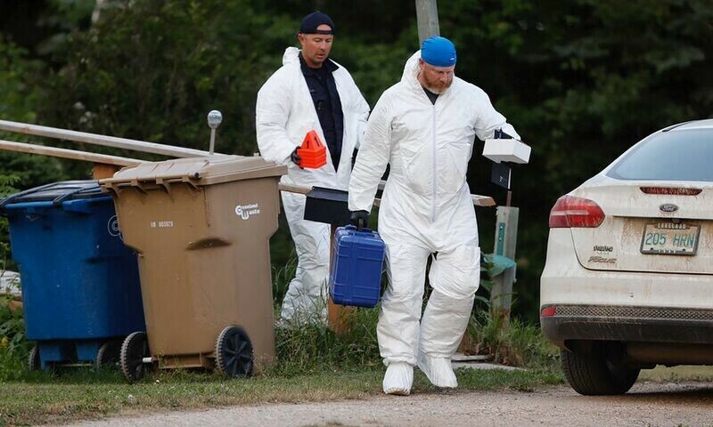 Woman among 10 killed in Canada stabbing, govt hunts suspects