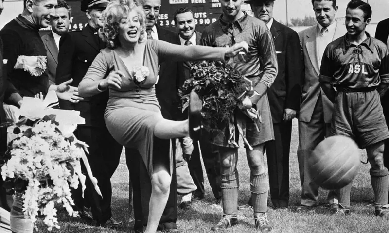 Marilyn Monroe biopic hits Netflix