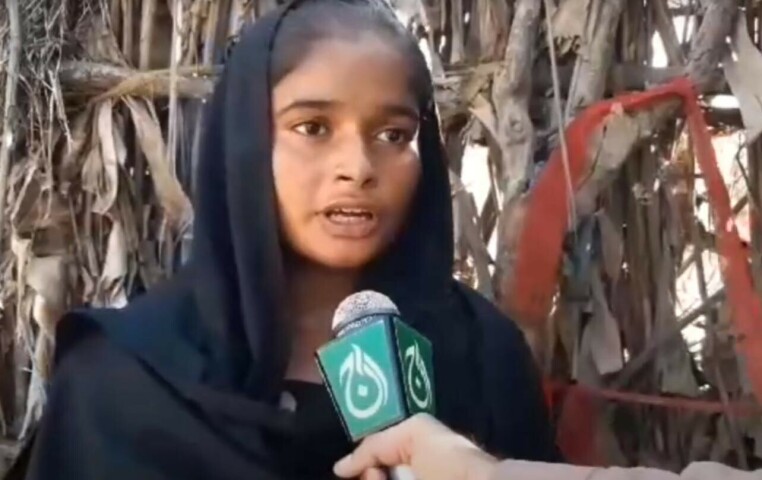 Mirpur Khas girl wins hearts by donating college fee to flood victims