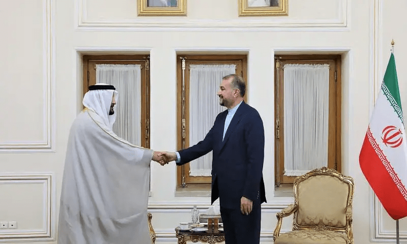 Iran wants closer ties with UAE: foreign minister