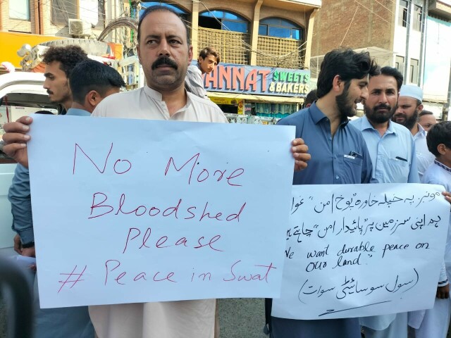 Swat protesters vow not to tolerate militancy
