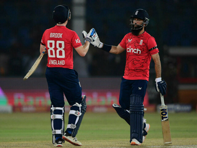 England win Twenty20 international on first Pakistan tour in 17 years