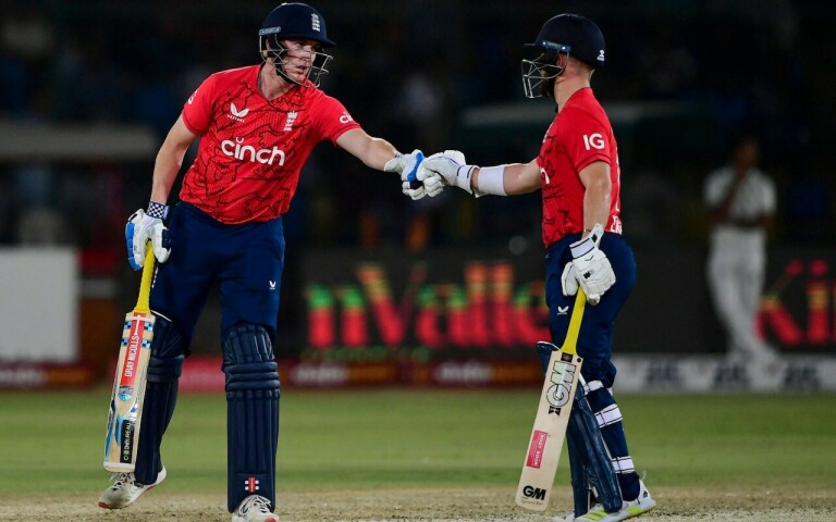 Brook, Duckett help England thump Pakistan in third T20I