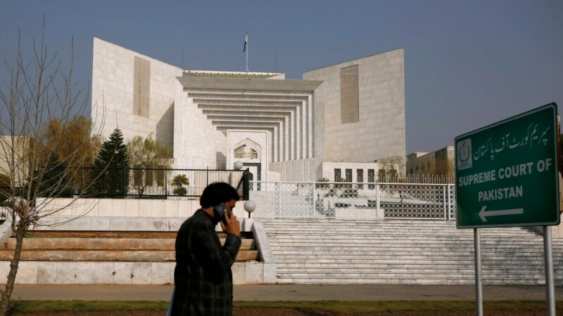 Throwing acid on women a crime against society: SC