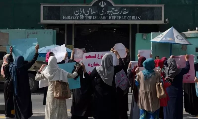 Taliban fire into air to disperse women&rsquo;s rally backing Iran protests