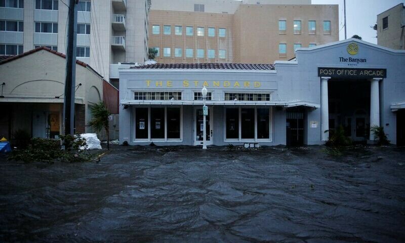 Waning Hurricane Ian creeps across Florida after battering Gulf Coast