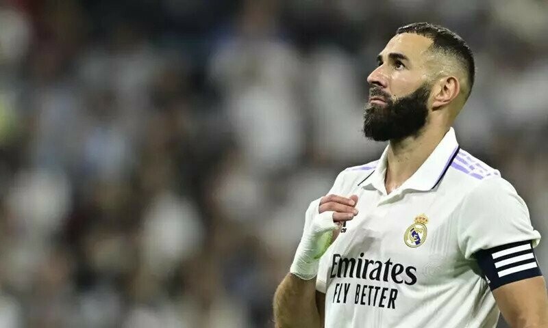 Real Madrid drop first points as Benzema misses penalty against Osasuna