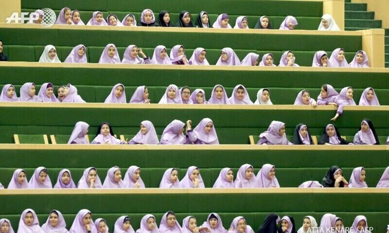 Iran schoolgirls lead protests over Mahsa Amini death