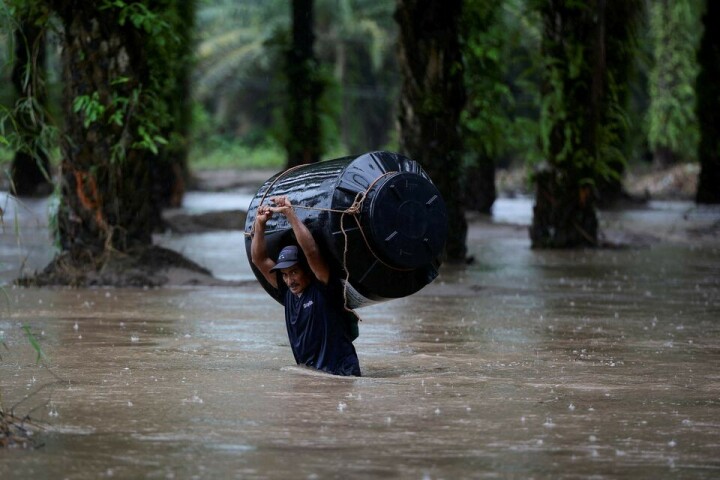 Julia kills 14 in Central America as it churns toward Mexico