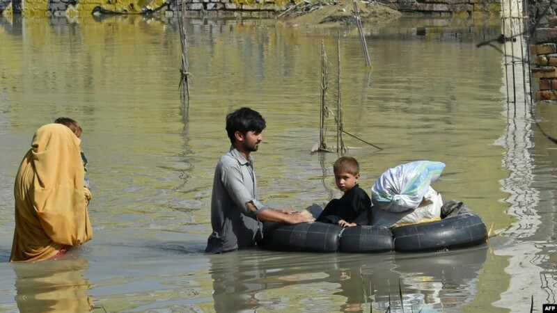 Nine more deaths take Pakistan floods death toll to 1,717