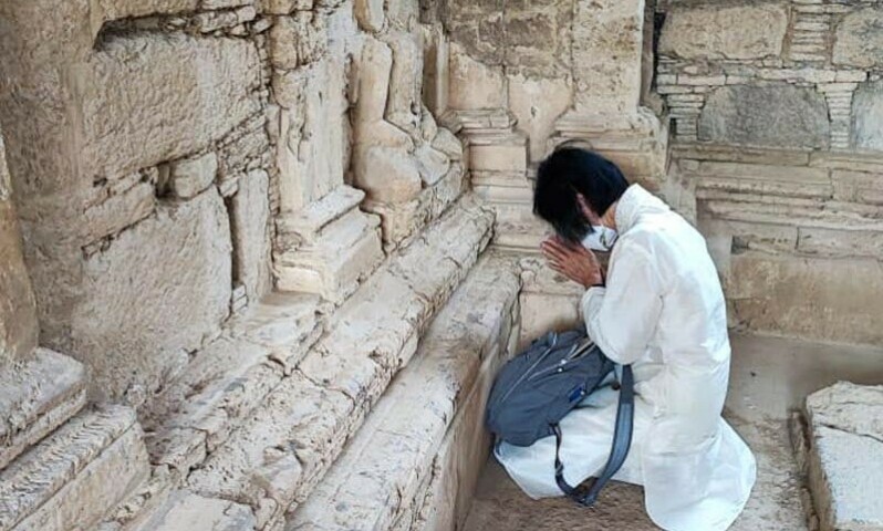 Thai Buddhists perform 2,5000-year-old ceremony at Taxila for the first time