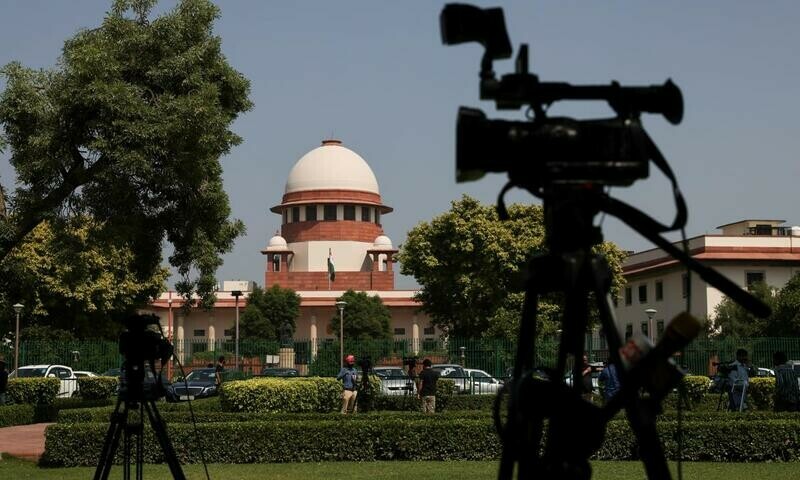Indian Supreme Court split on decision to allow hijab in classrooms