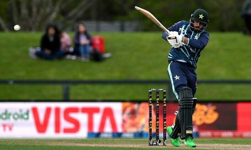 Nawaz steadies ship as Pakistan squeeze past Bangladesh in T20 series