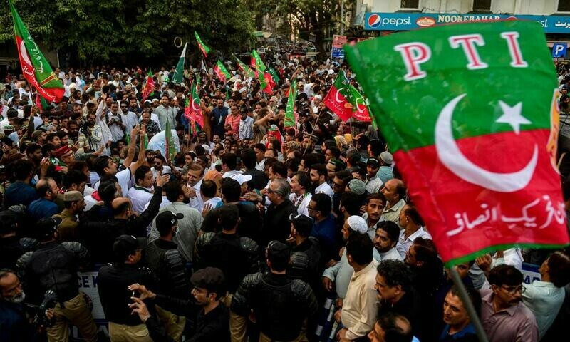 Countrywide protests as ECP disqualifies Imran in Toshakhana reference