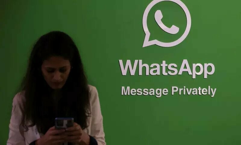 WhatsApp back online after global outage hits users
