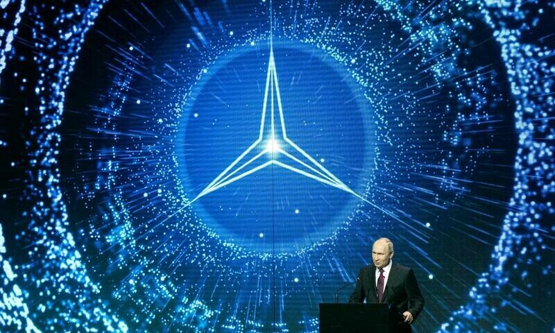 Mercedes-Benz to quit Russian market, sell shares to local investor