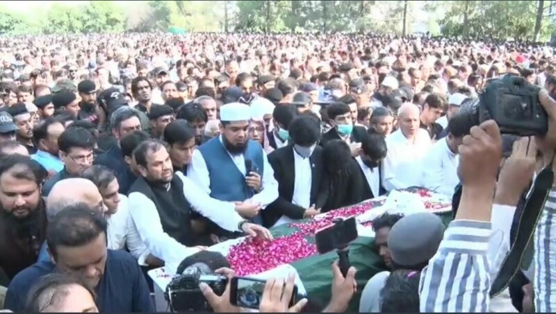 Journalist Arshad Sharif laid to rest in Islamabad