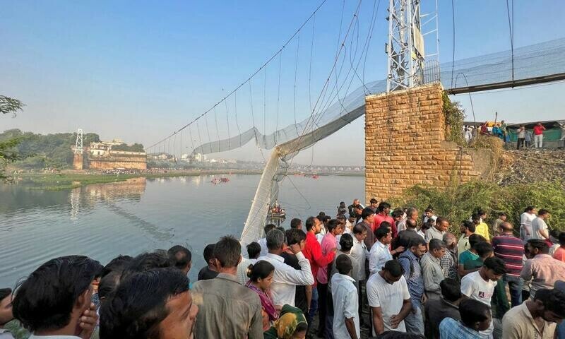 Death toll from India bridge collapse rises to 132, search on for missing