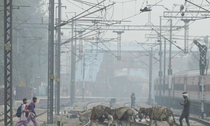 Farm fires big culprit as Delhi air quality worsens