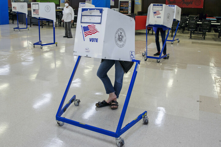 More than 40 mn have cast early ballots in US midterm vote