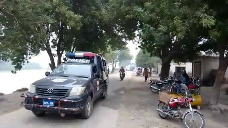 Police express resolve to continue operation against dacoits in Ghotki