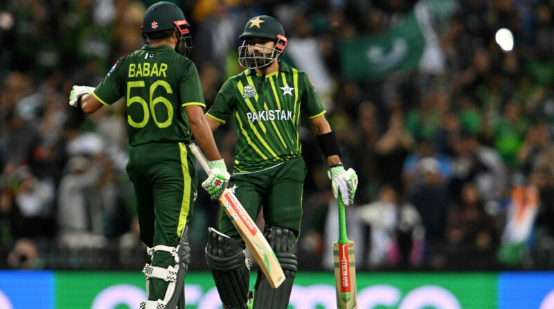 Rizwan, Babar star as Pakistan reach T20 World Cup final