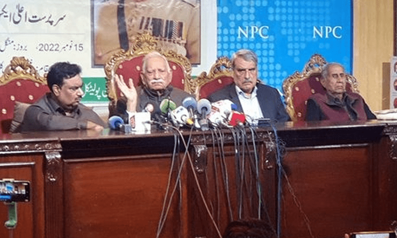 Attacker probably did not intend to kill Imran Khan, says retired officer