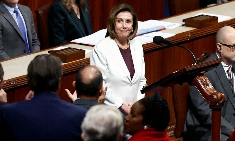 Pelosi to step down as top Democrat after Republicans take House