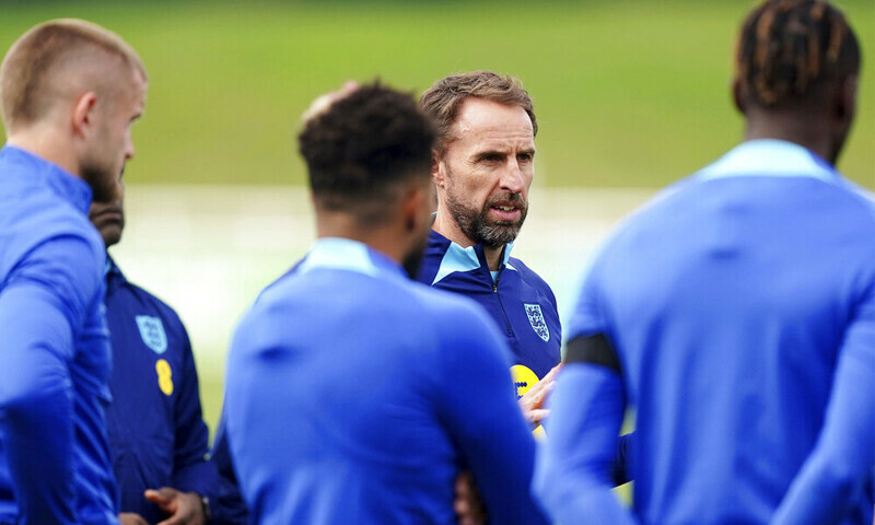 England seek to lay down marker against troubled Iran