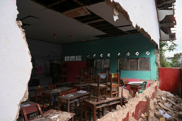 Forty-six dead as quake shakes Indonesia&rsquo;s Java island
