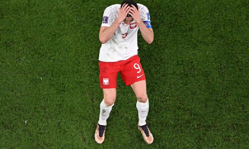 Lewandowski misses penalty as Poland draw 0-0 with Mexico