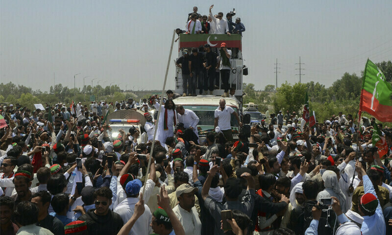 Imran Khan wants &lsquo;tent city&rsquo; in Rawalpindi for workers