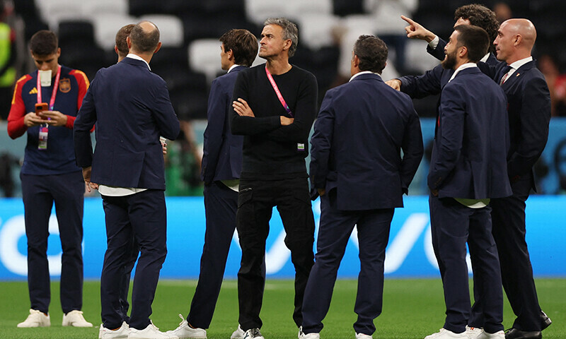 Spain make one change in defence, Germany replace Havertz