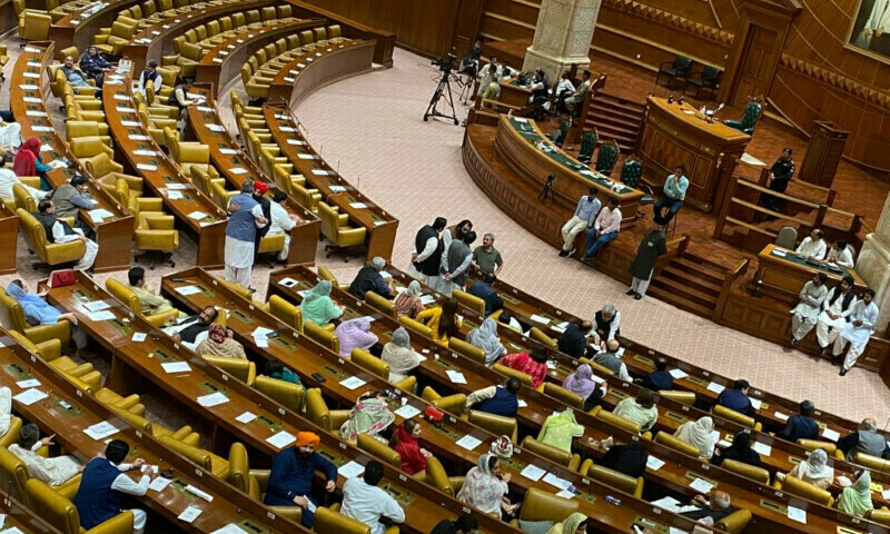 Punjab assembly dissolution: PTI, PML-N gearing up