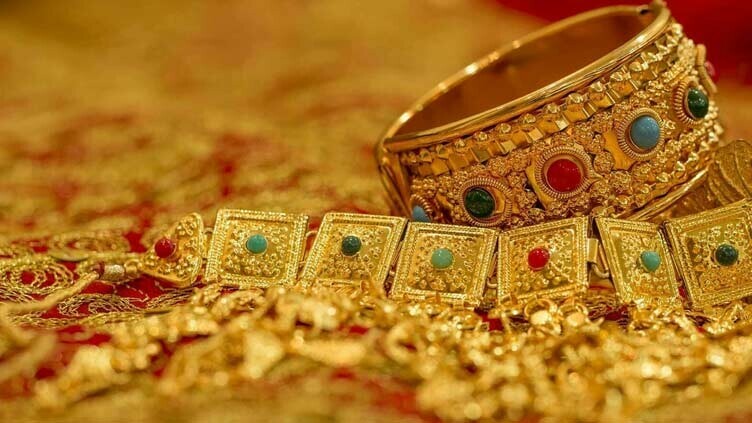 Gold price surge to all-time high in local market