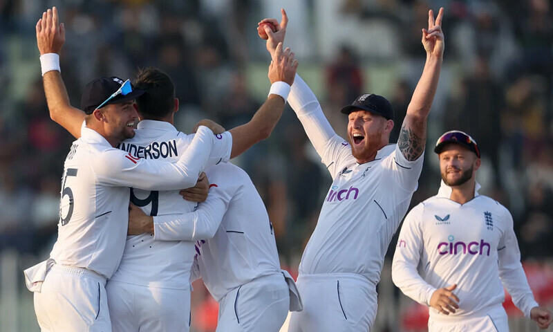 Fearless England sink Pakistan in Rawalpindi Test