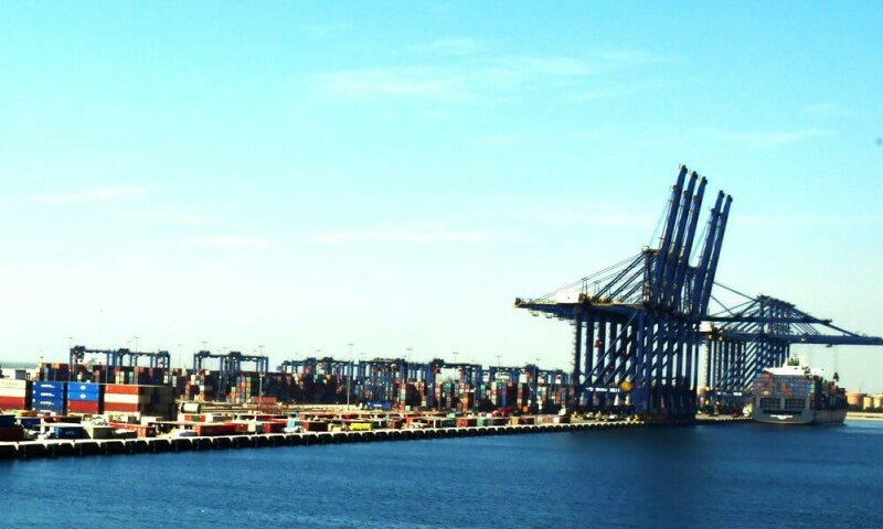 Fruits, vegetables worth $5.5 million stranded at Karachi port say exporters