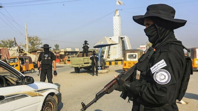 Afghan Taliban carry out first public execution since takeover