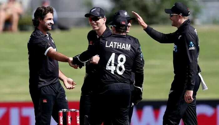 Kiwis in Karachi for Test, ODI series against Pakistan