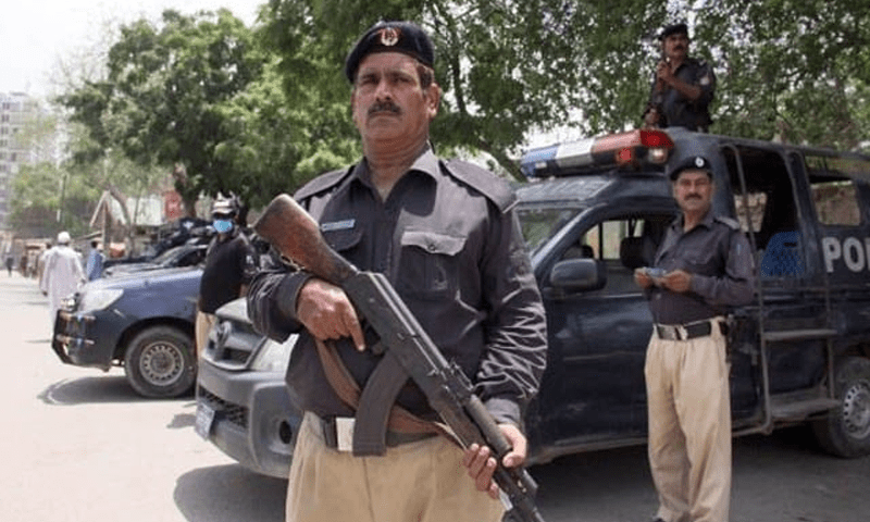Murad Ali Shah orders crackdown on street criminals, &lsquo;illegal foreigners&rsquo; in Sindh