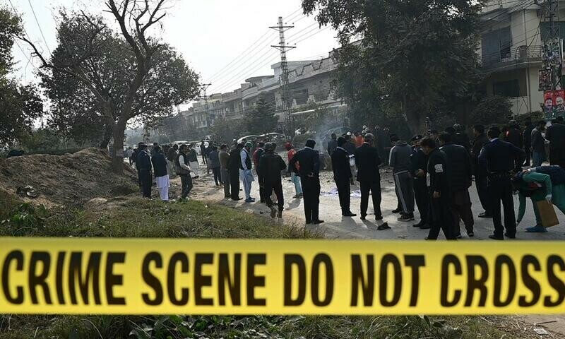 Policeman killed in suicide car bombing in Islamabad