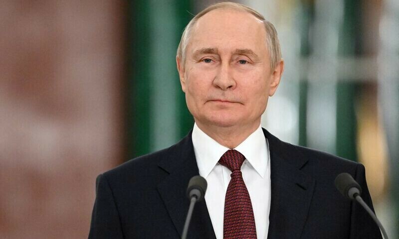 Putin says Russia ready to negotiate over Ukraine