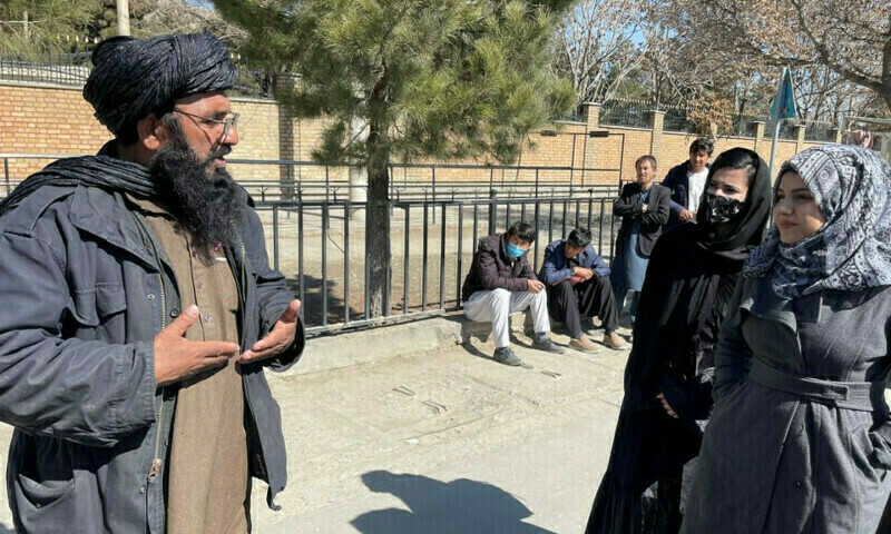 G7 tells Taliban to &lsquo;urgently reverse&rsquo; ban on women aid workers
