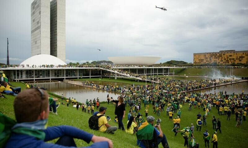 Brazil police wrest back seat of power from pro-Bolsonaro rioters