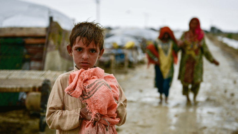 Thousands of flood survivors still homeless as Sindh braces for cold snap