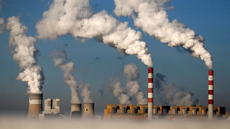 Should fossil fuel firms be forced to clean up carbon pollution?