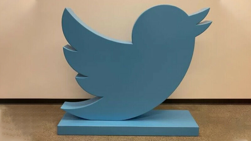 Bird statue fetches $100,000 as Musk auctions Twitter HQ items