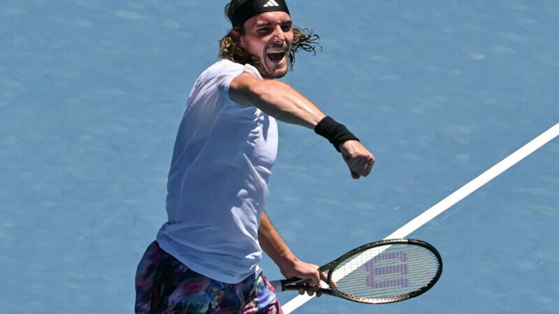Tsitsipas sets up last-16 clash with Sinner at Australian Open